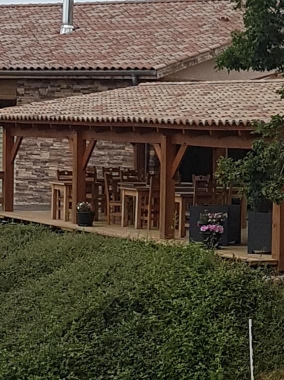 Gite De Prejeurin Echalas Экстерьер фото